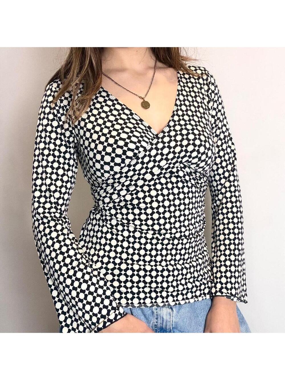Vintage Hiatus long sleeve babydoll top with waist back tie, size medium!!